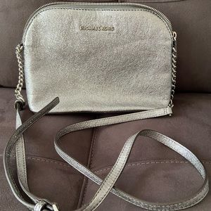 MICHAEL KORS NWOT Silver Crossbody with Chain Detailing